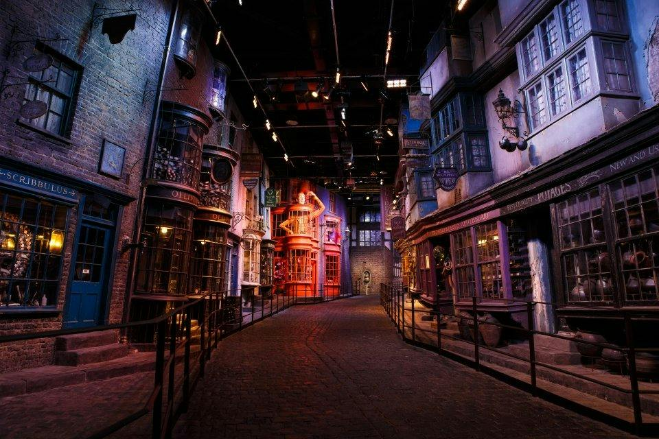 Warner Bros. Studio Tour: The Making of Harry Potter & Oxford Guided Tour - Photo 1 of 5